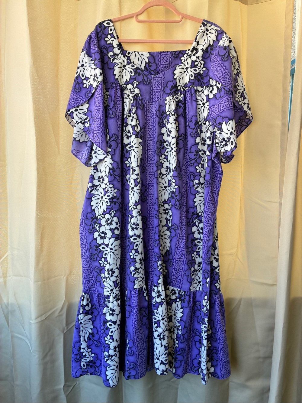 Vintage Winnie Fashions Made in Hawaii 3X Muumuu Tulip Sleeve